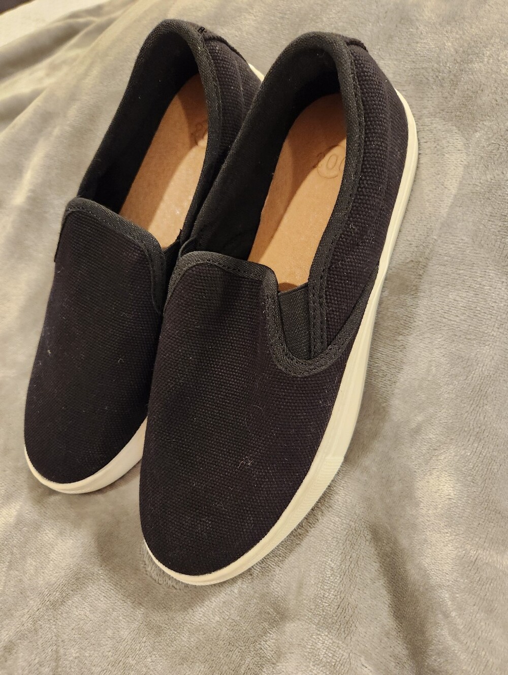 NWOT Woman's Black Slip-On Canvas Sneakers with White Sole, Size 7